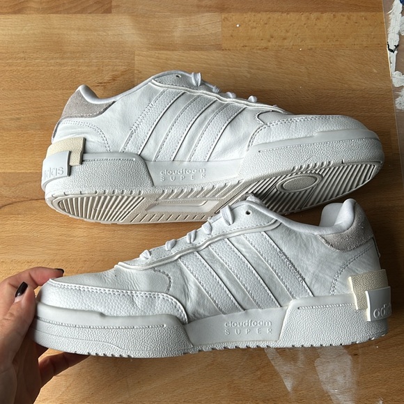 White Adidas Postmove SE Sneaker - Picture 1 of 9